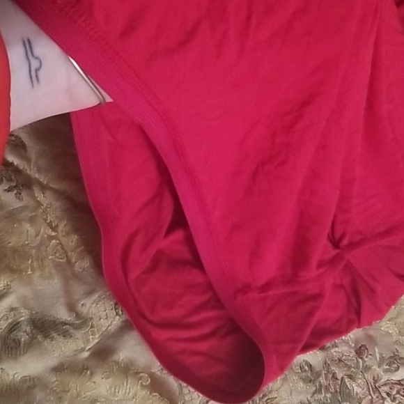 ARIANNE Red Tank Top💃 - Picture 5 of 6